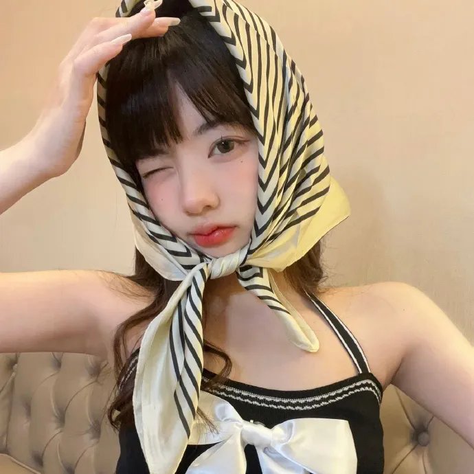 采蘑菇的夫妻